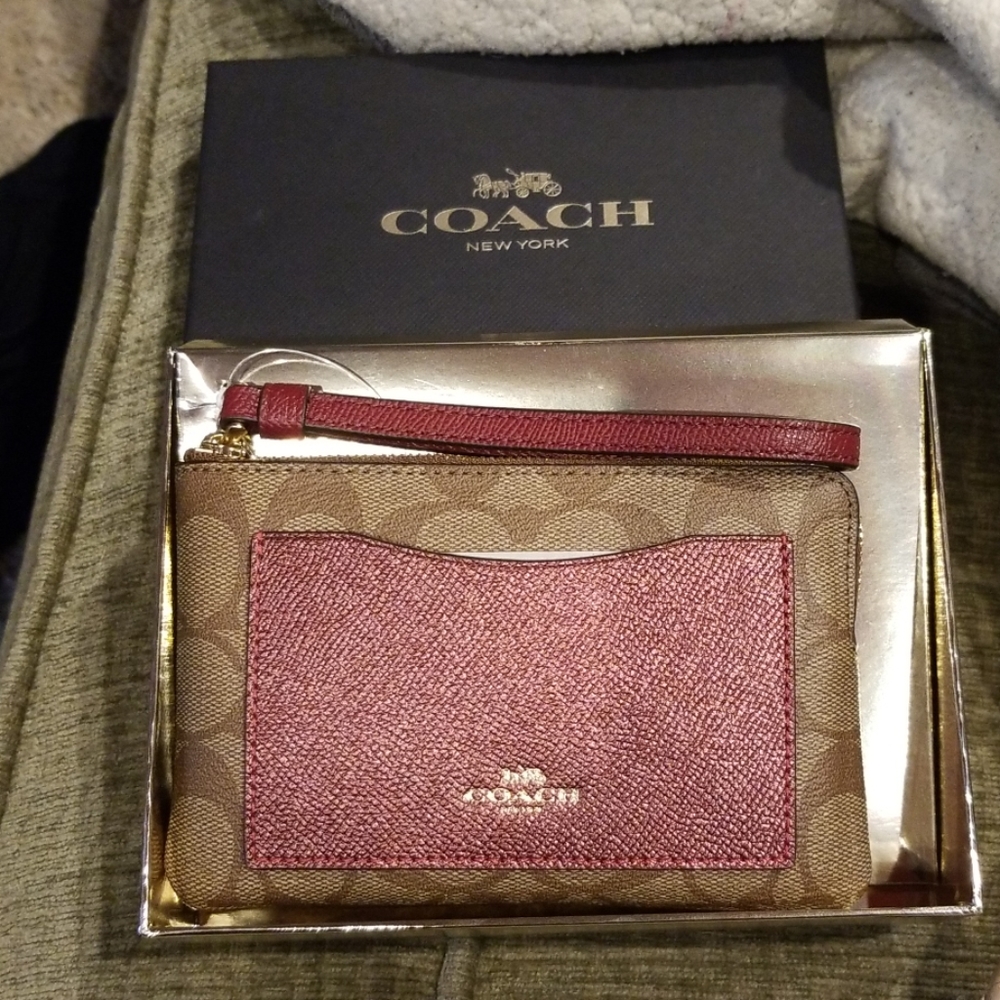 NWT Coach wristlet